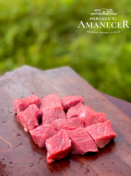 CARNE PARA GUISAR DE RES SIN HUESO P.R.